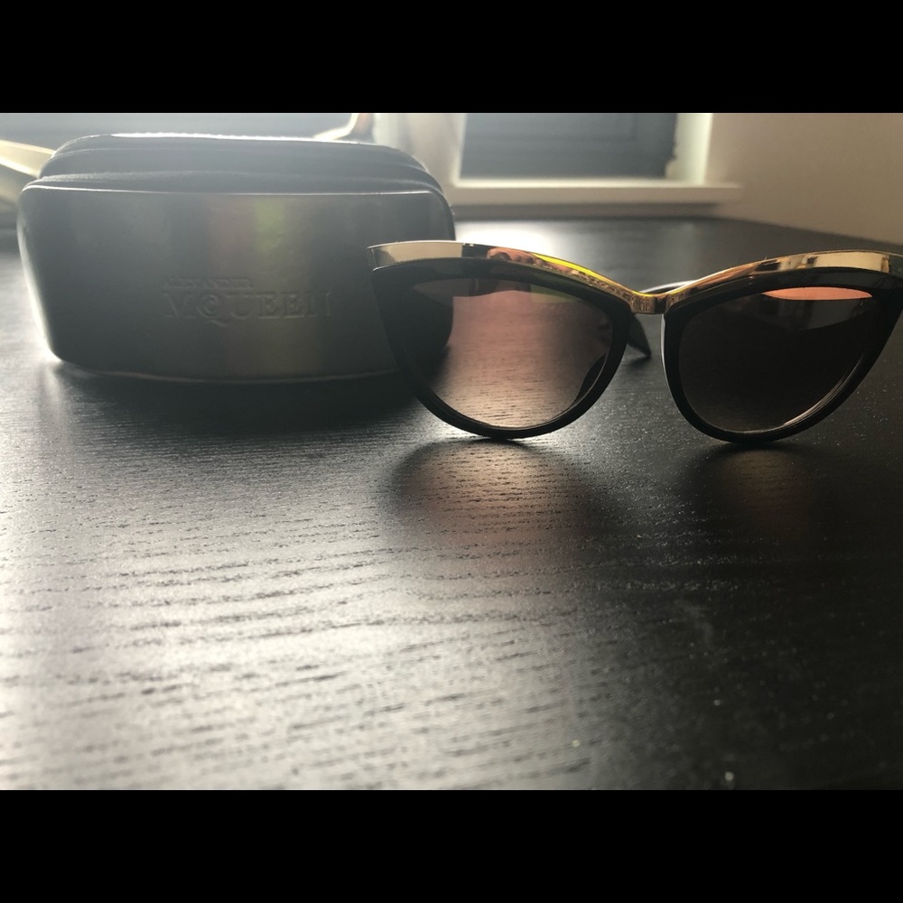 Alexander McQueen shades